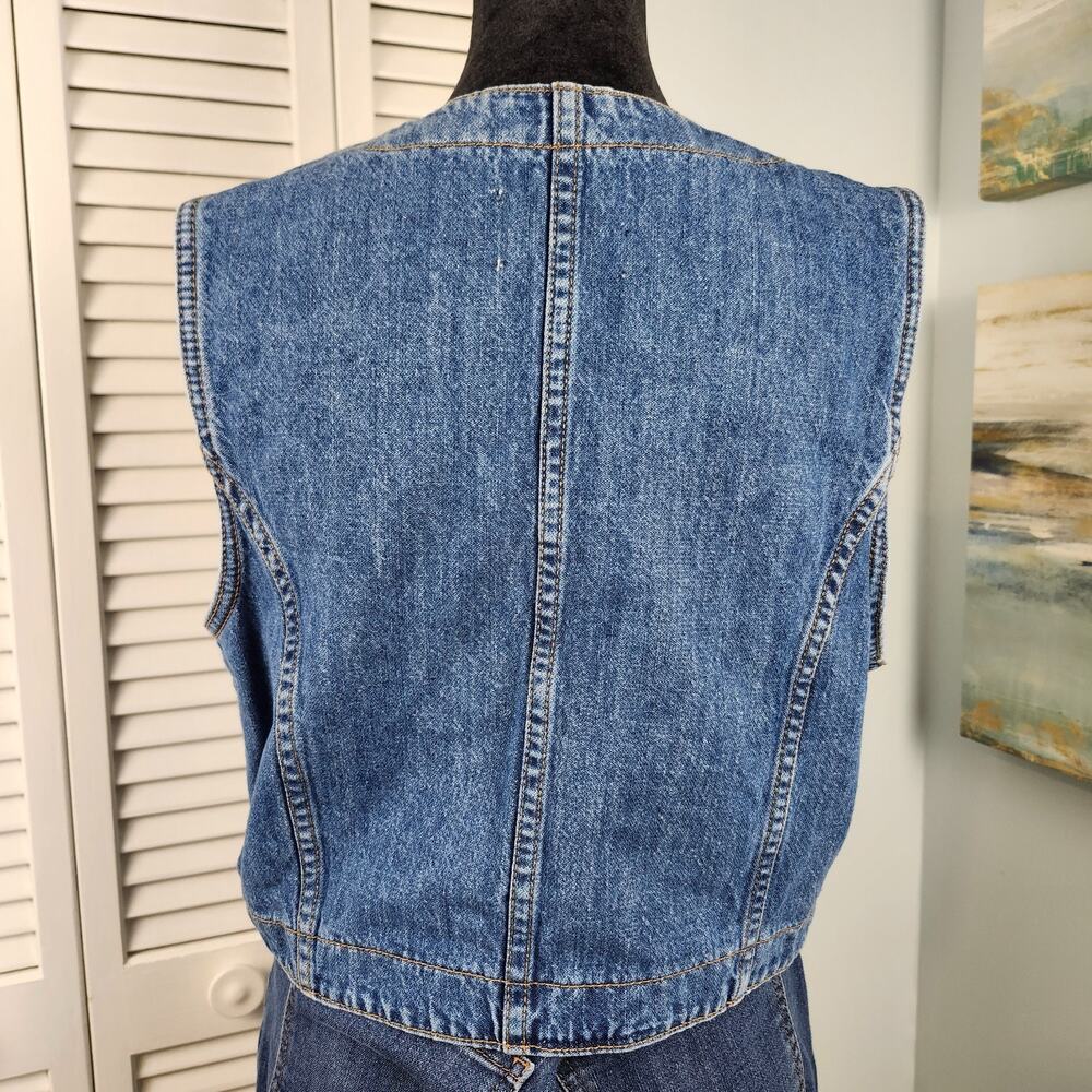 Universal Thread Denim Vest Large - image 4